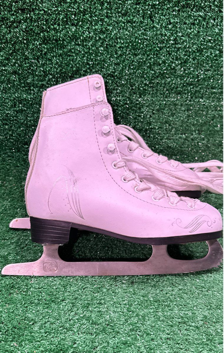 Lake Placid Roller Derby Skate 2 Ice Skates