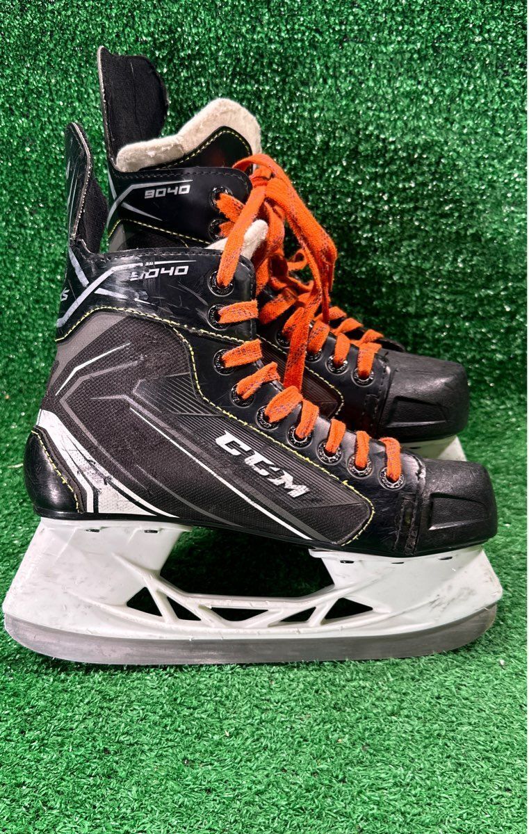 Ccm Tacks 9040 Hockey Skates 3.0 Skate Size