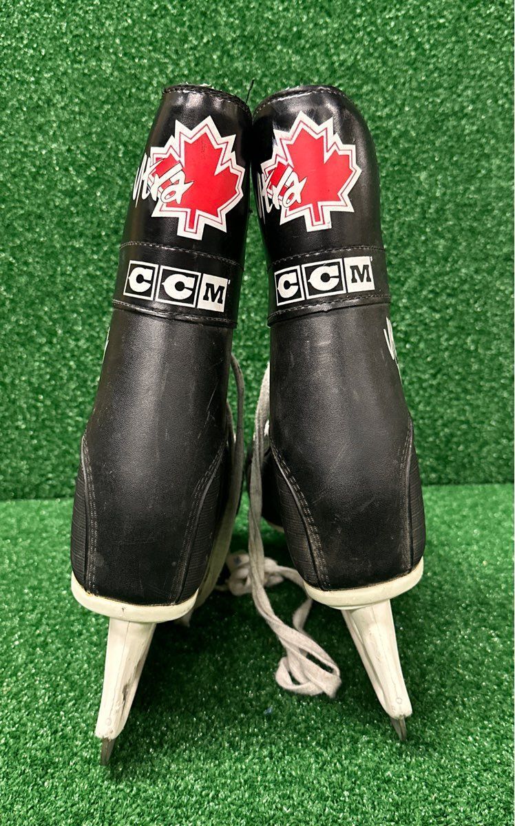 Ccm VINTAGE Ultra 100 Hockey Skates 12.0 Skate Size