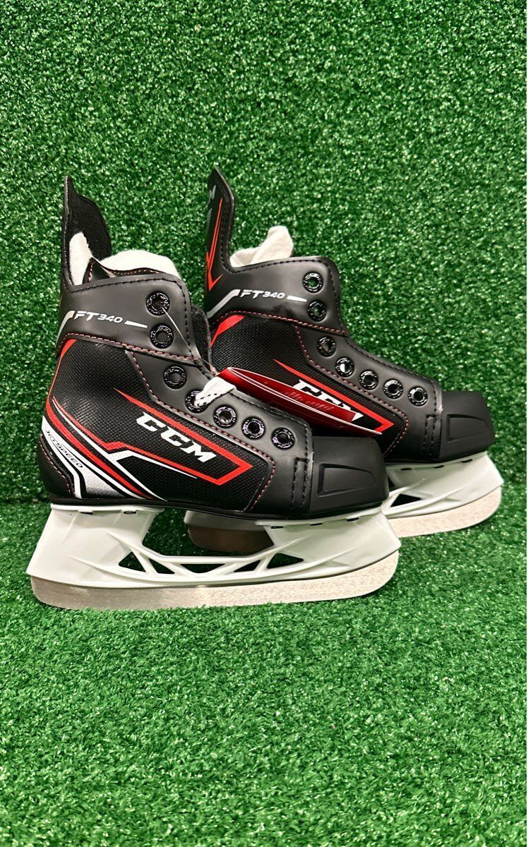 Ccm FT340 YT Hockey Skates 13D Youth Skate Size