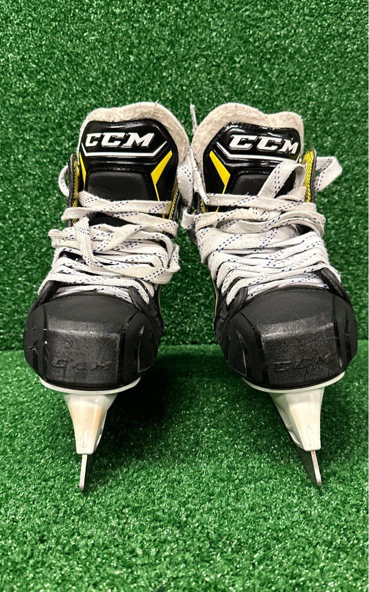 Ccm Super Tacks 9380 Hockey Goalie Skates 7.0 Skate Size