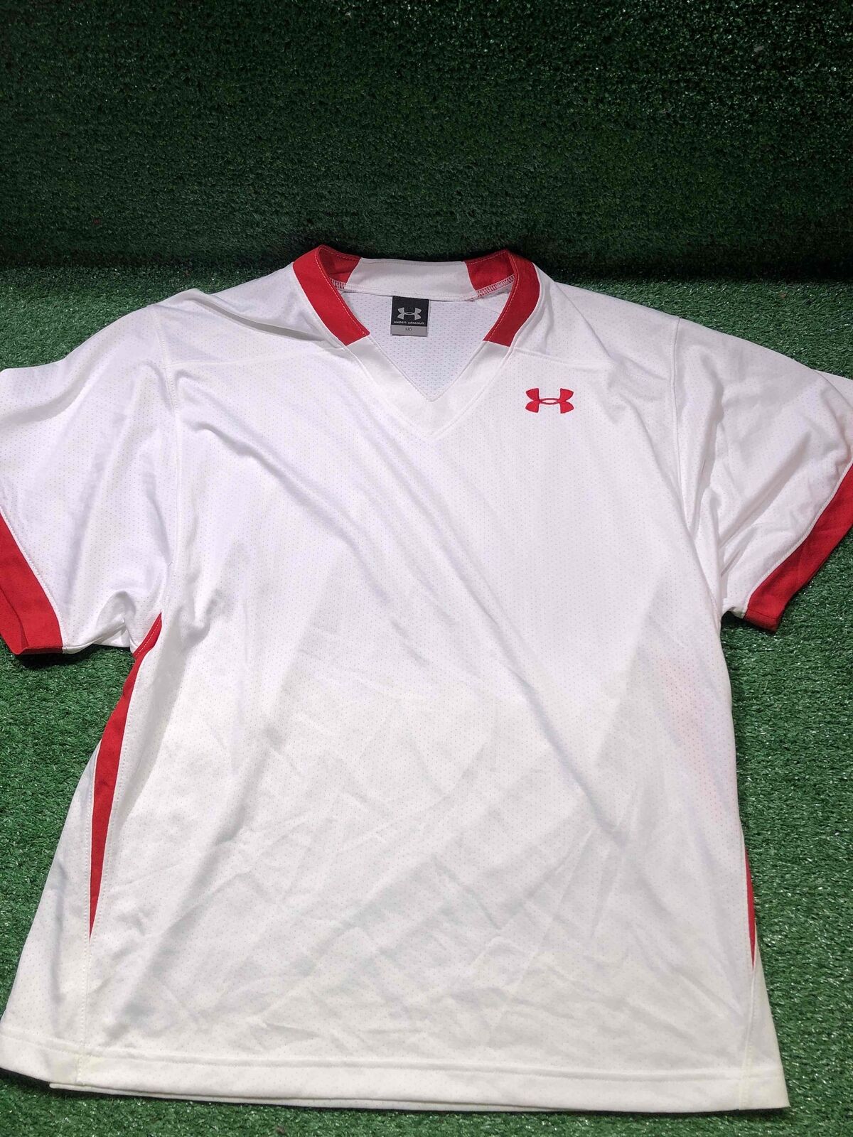 Under Armour Medium (M) Shirt