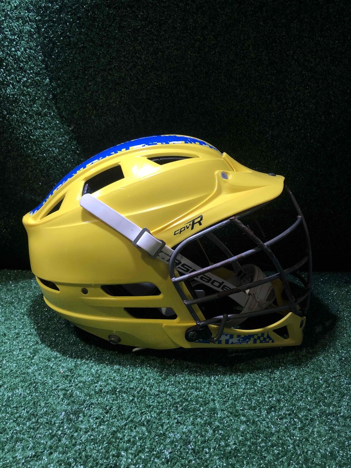 Cascade CPV-R Extra Small (XS) Lacrosse Helmet