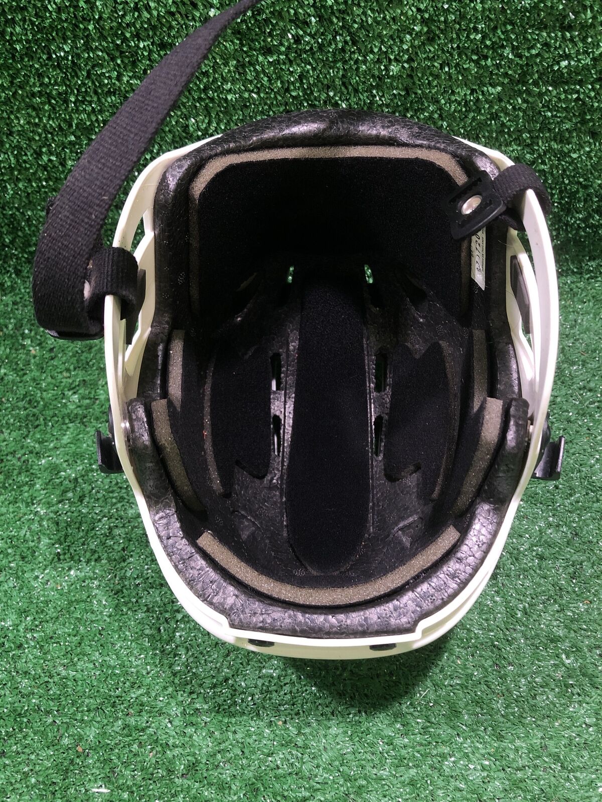 Mission M-10 Hockey Helmet