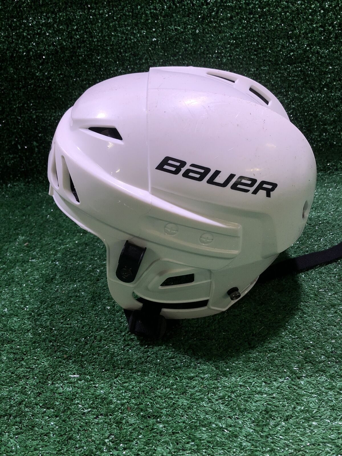 Mission M-10 Hockey Helmet