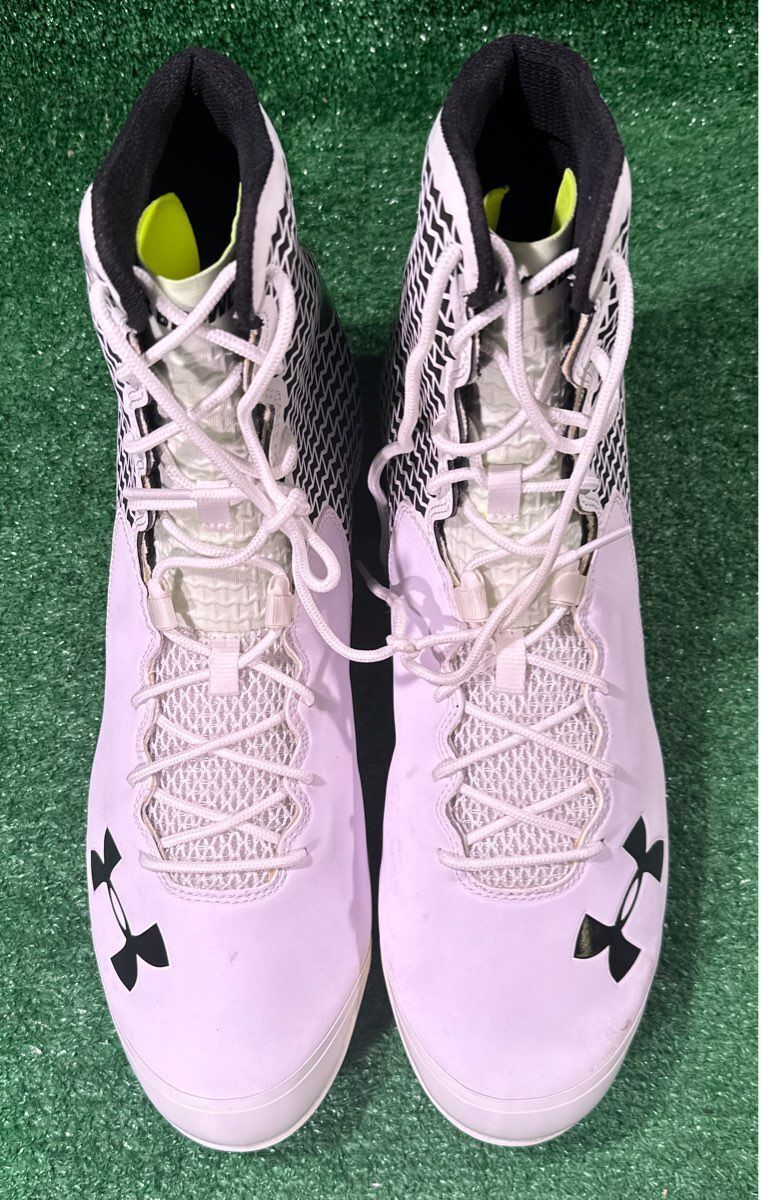 Under Armour Team Spine Brawler 16.0 Size Football Cleats