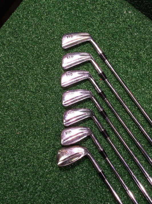 Wilson TFD 3, 4, 5, 6, 7, 8, 9 Iron Set Regular Steel, Right handed