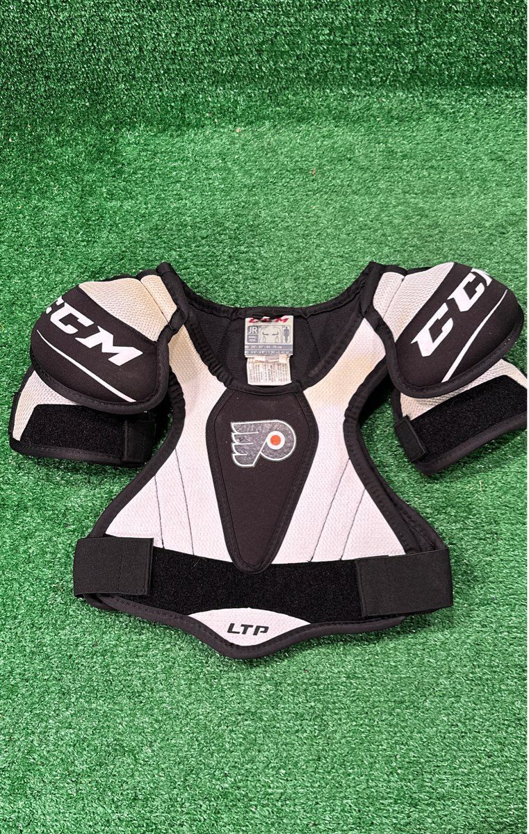 Ccm LTP Flyers Hockey Shoulder Pads Junior Small (S)