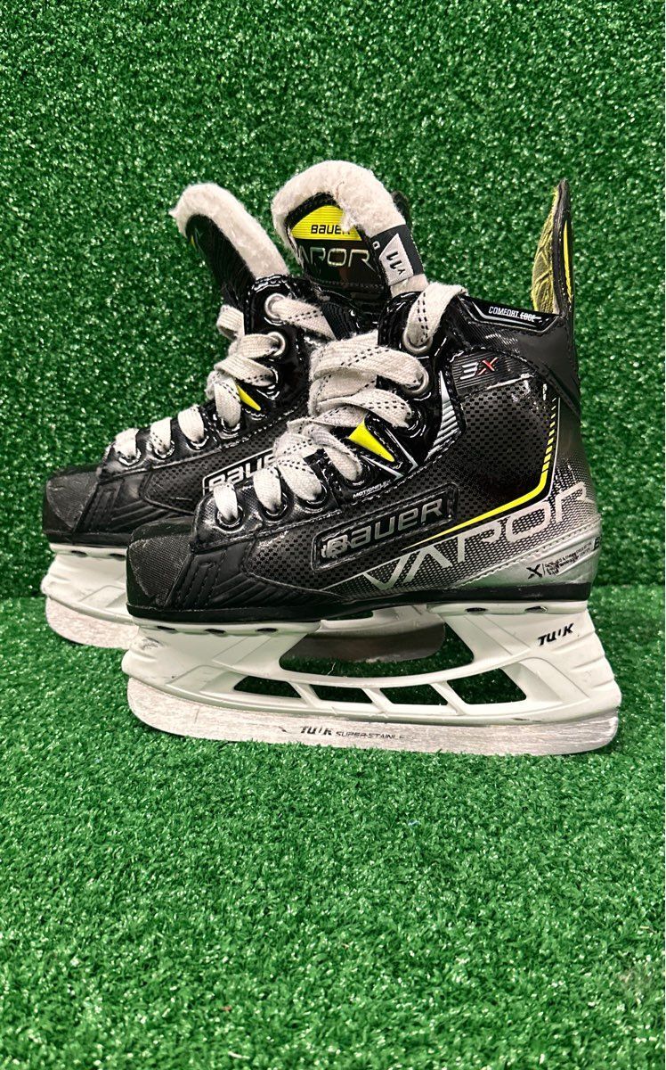 Bauer 3X Hockey Skates 11Y Skate Size