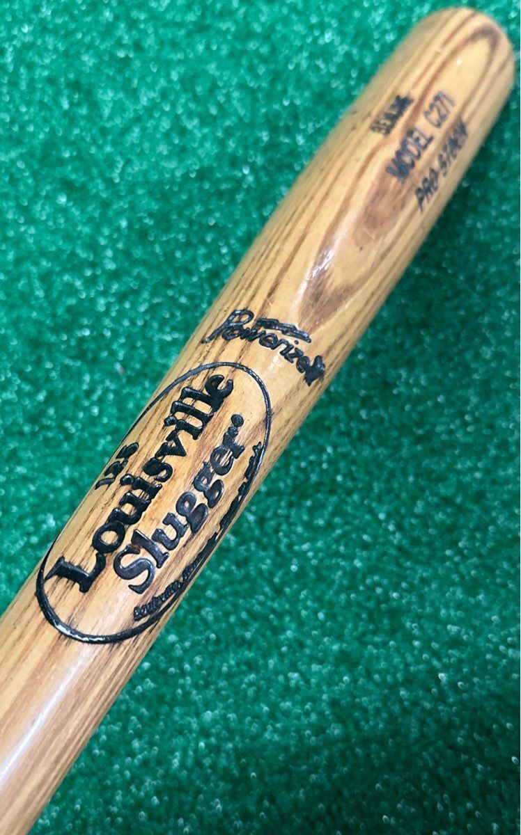 Louisville Slugger Pro Stock Model C271 Wooden Bat 33" 29 oz. (-4) 2 1/2"