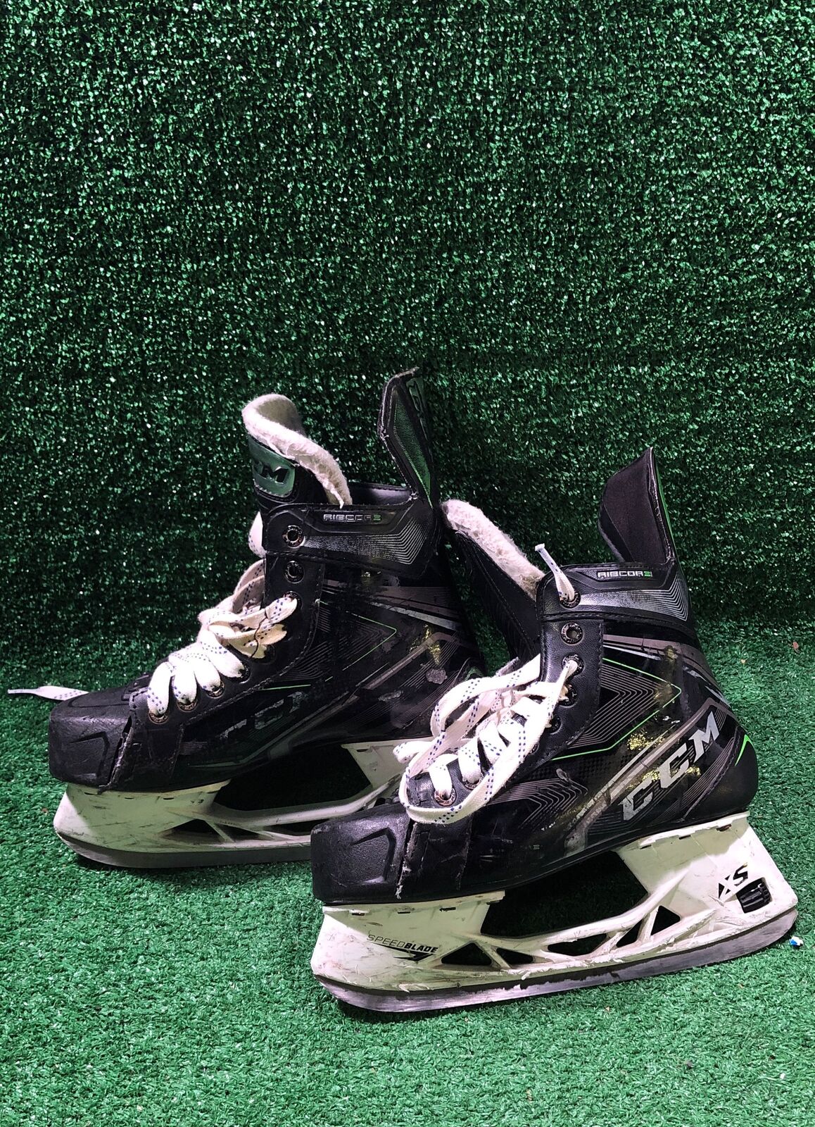 Ccm 86K Hockey Skates 6.0 Skate Size Regular Fit