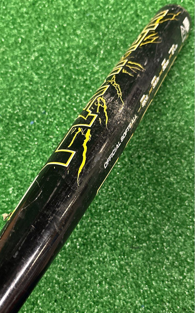 Easton Hammer Softball Bat 34" 30 oz. (-4) 2 1/4"