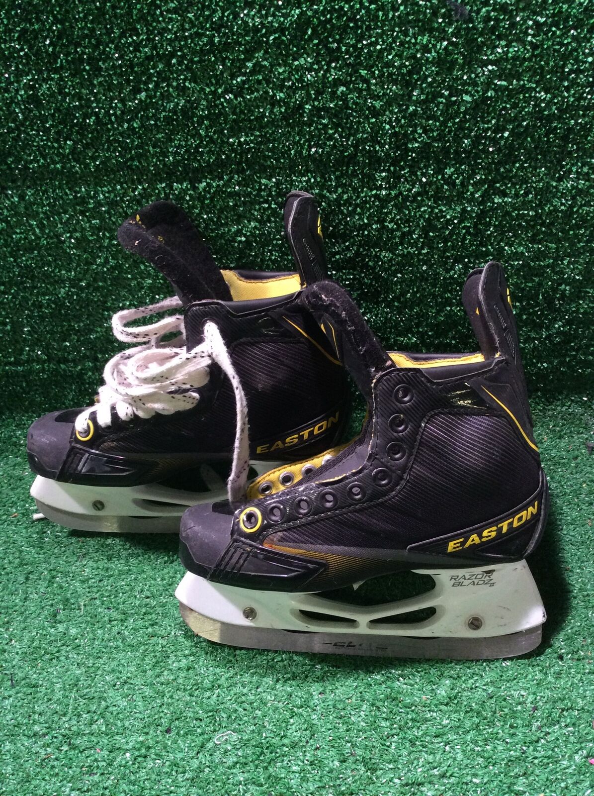 Easton Stealth 85S Hockey Skates 2.5D Skate Size