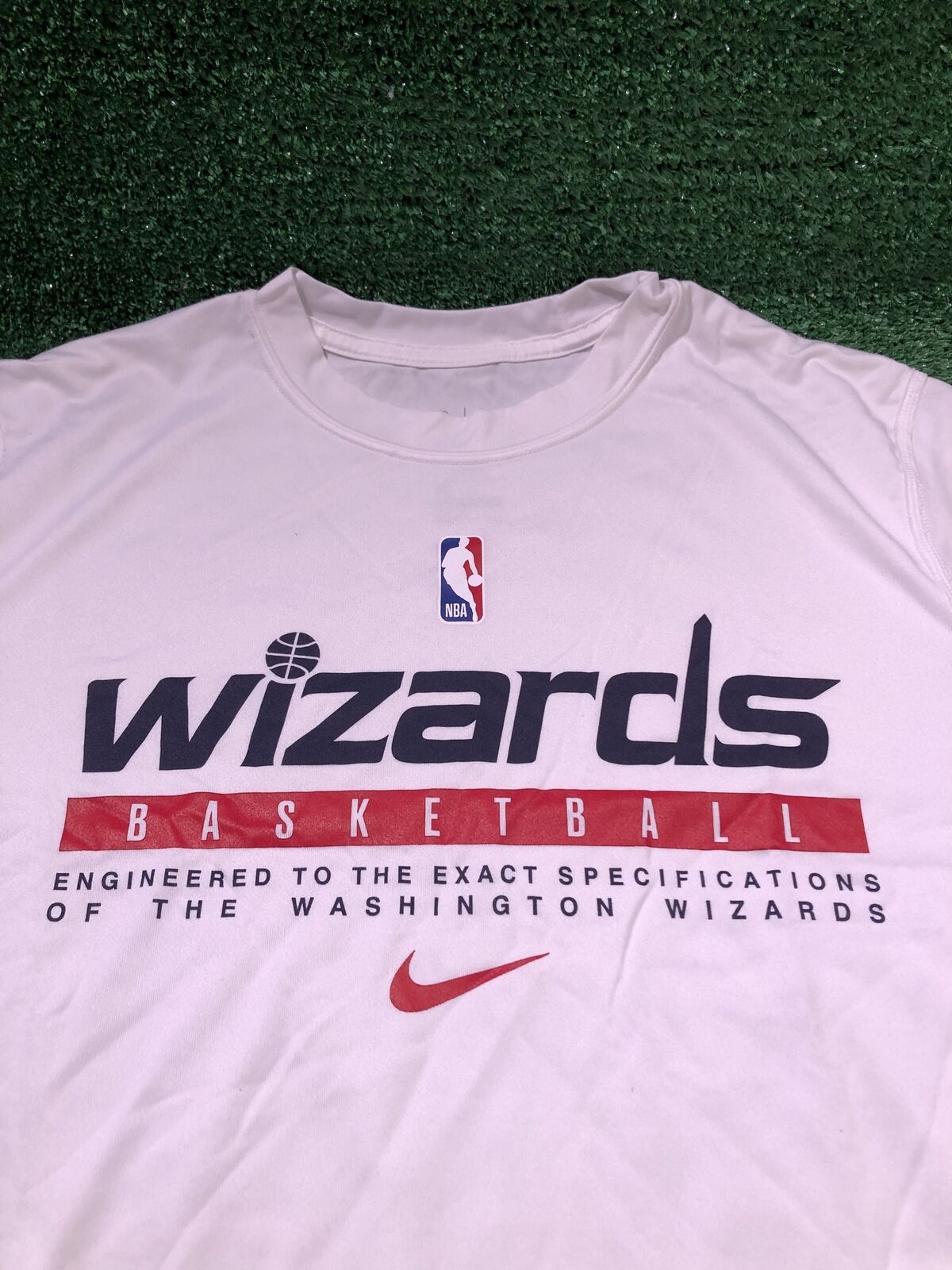 Washington Wizards Team Issued Nike Dri-Fit Medium Tall Warm Up Shirt Y36YN