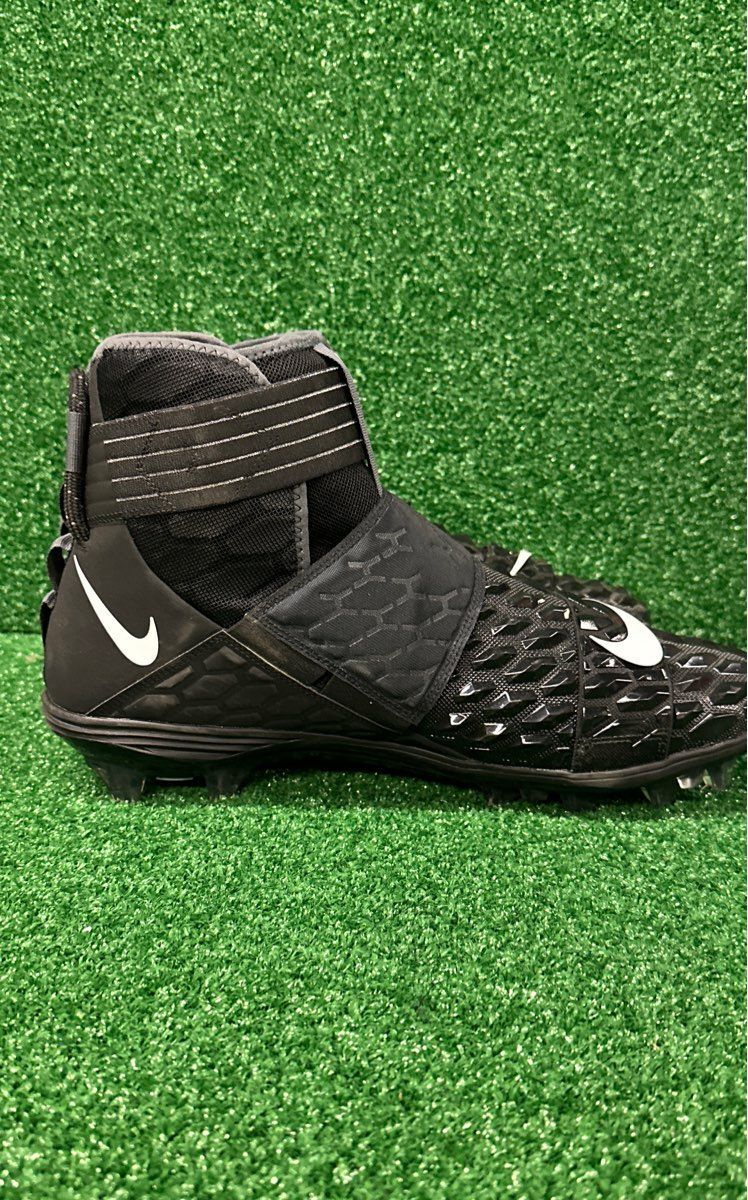 Nike Force High Top 16.0 Size Football Cleats