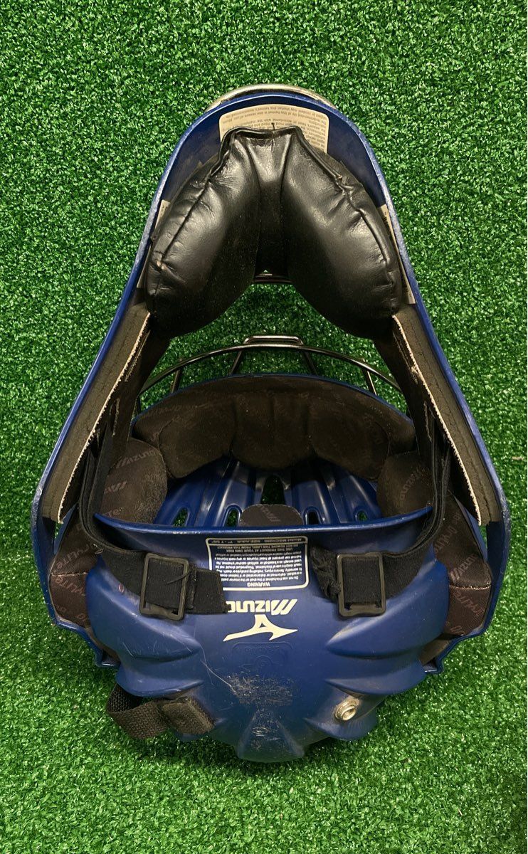 Mizuno Samurai 7" To 7 5/8" Hockey Style Catcher's Helmet