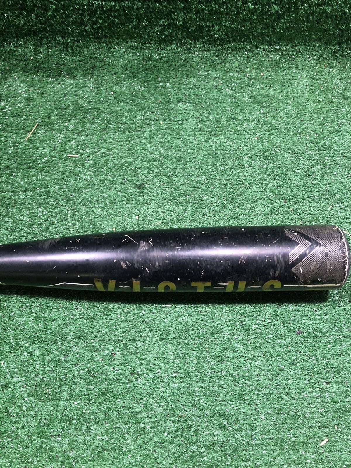 Victus Vandal Baseball Bat 31" 23 oz. (-8) 2 3/4"