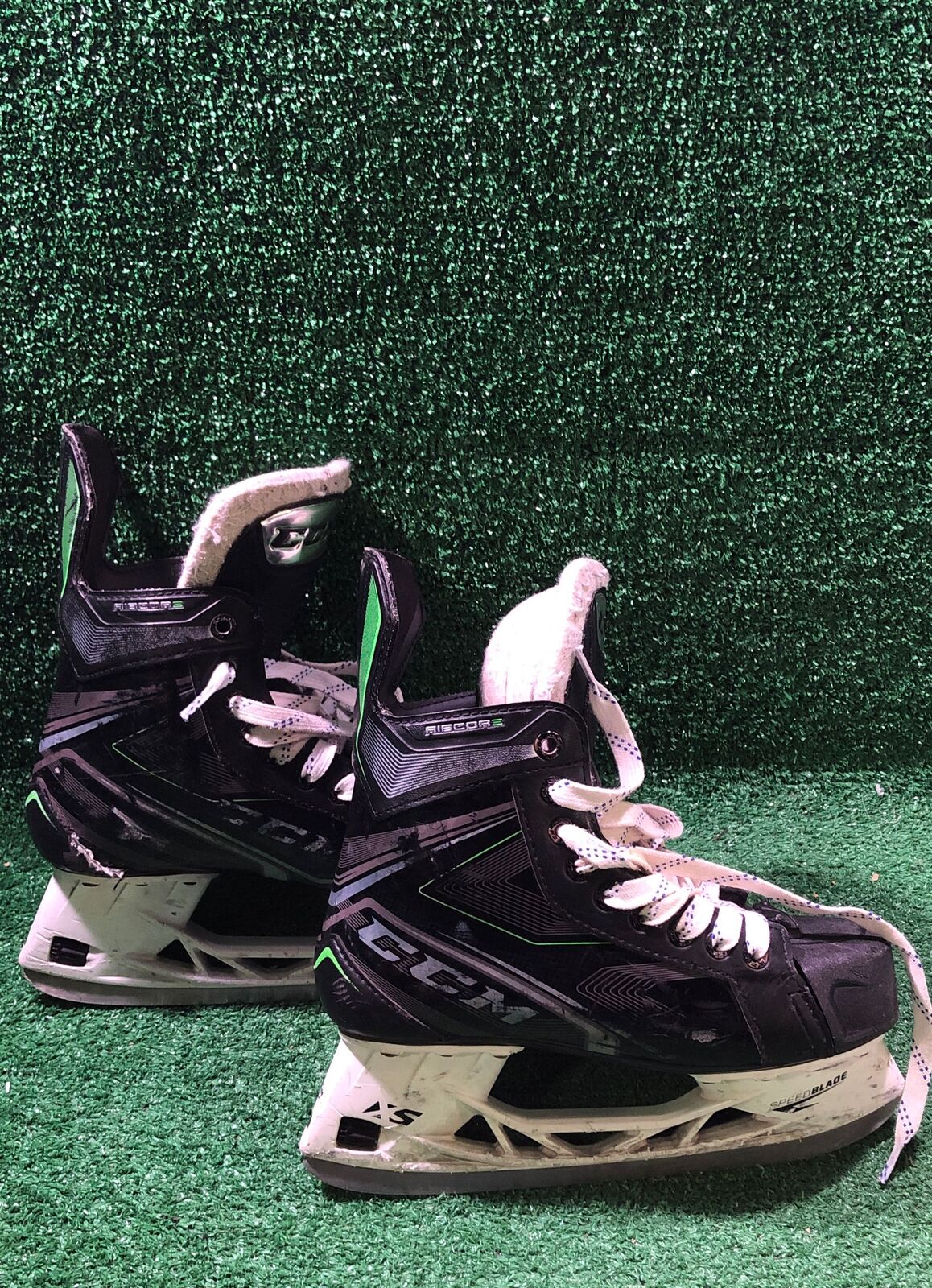 Ccm 86K Hockey Skates 6.0 Skate Size Regular Fit