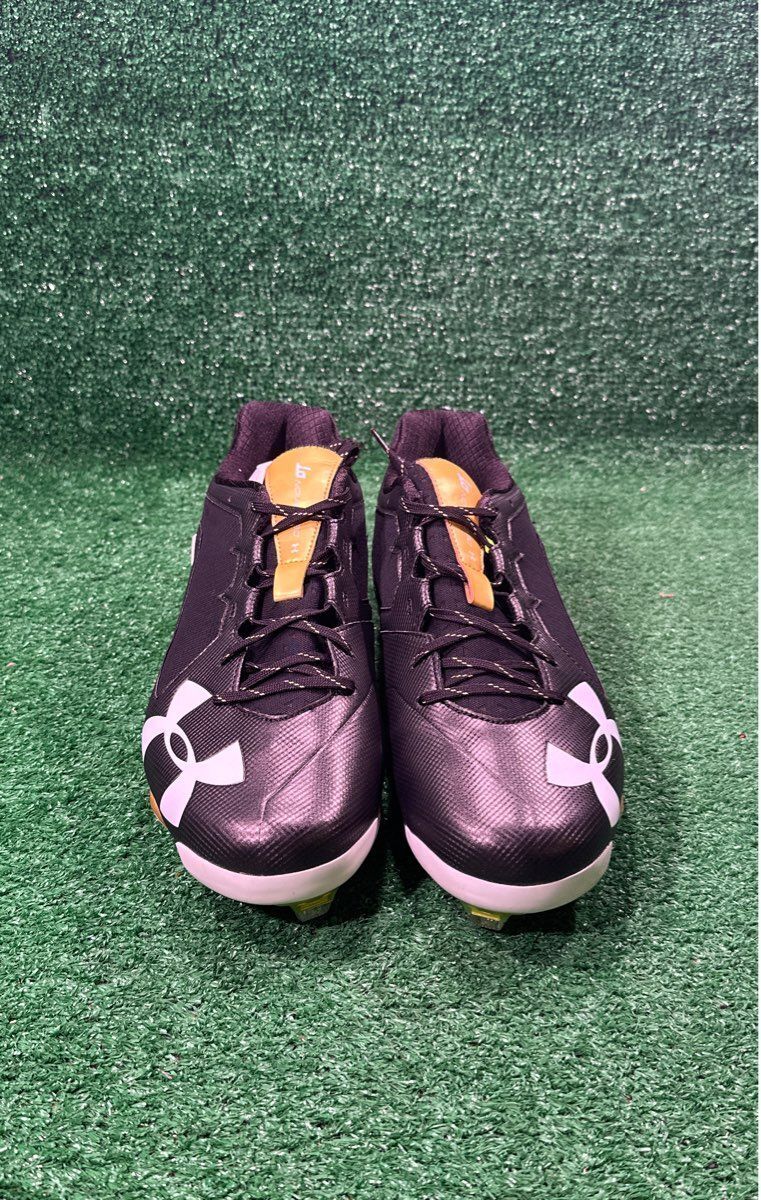 Under Armour Deception Low DT 13.5 Size Baseball Cleats