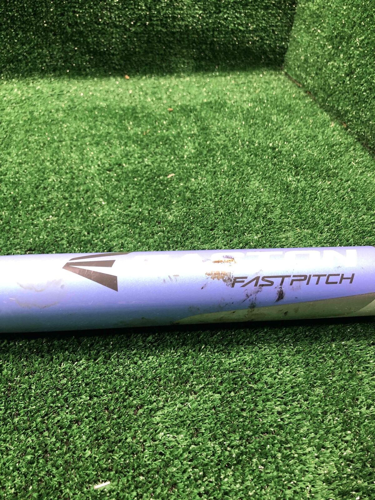 Easton FP16S200 Softball Bat 32" 22 oz. (-10) 2 1/4"