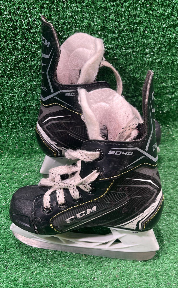 Ccm Tacks 9040 Hockey Skates 9.0 Skate Size