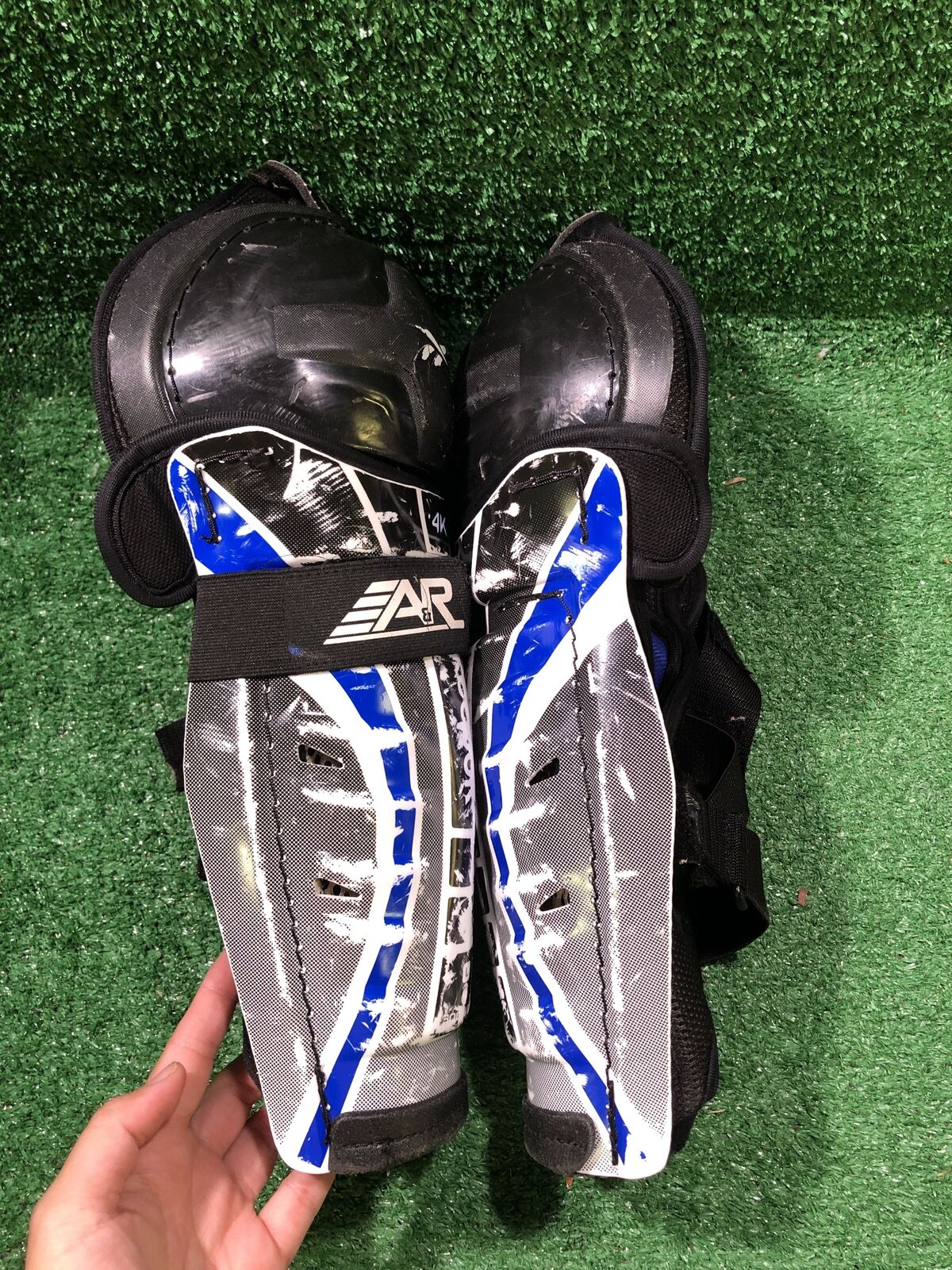 Reebok 4K 30cm Hockey Shin Guards