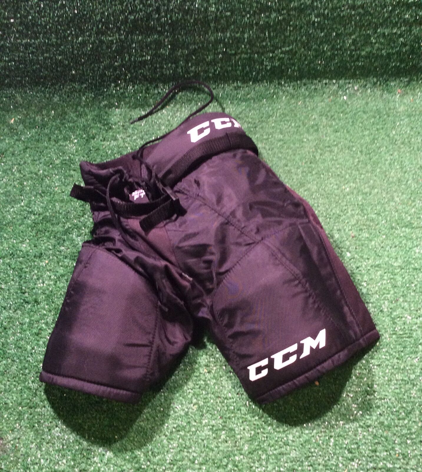 Ccm JetSpeed FT350 Hockey Pants Youth Medium (M)