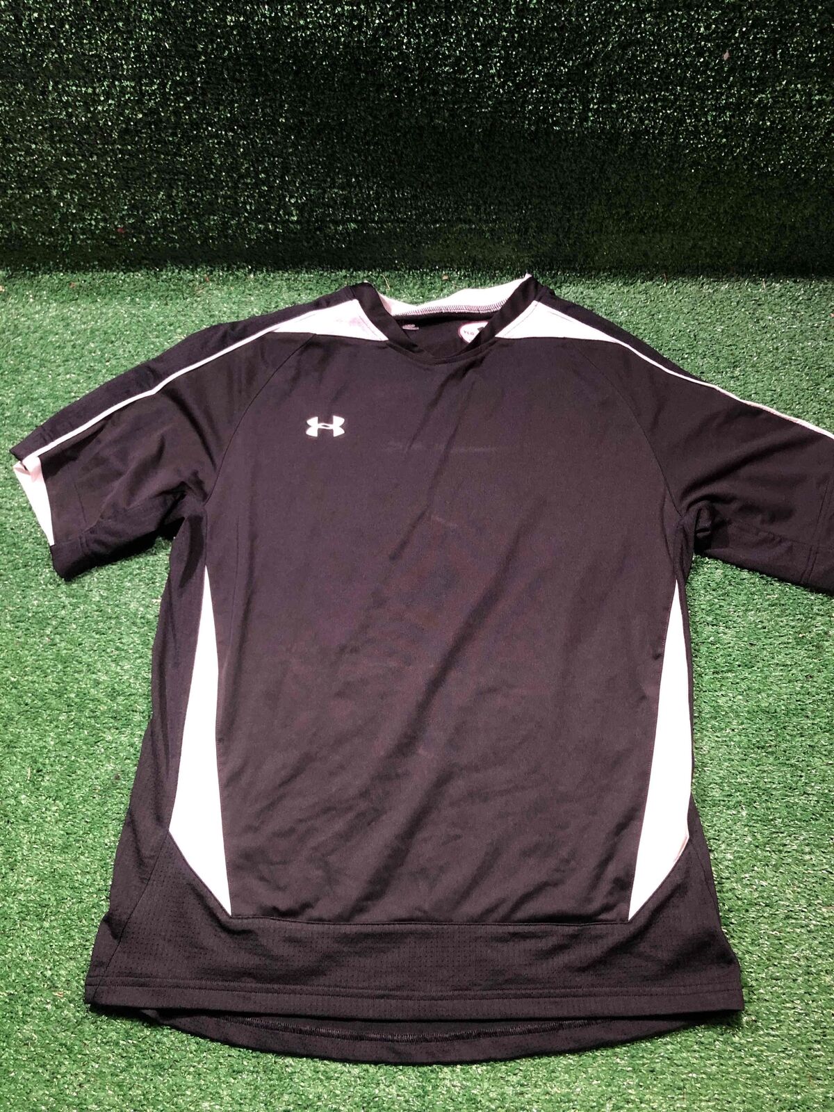 Under Armour Youth Large  Shirt