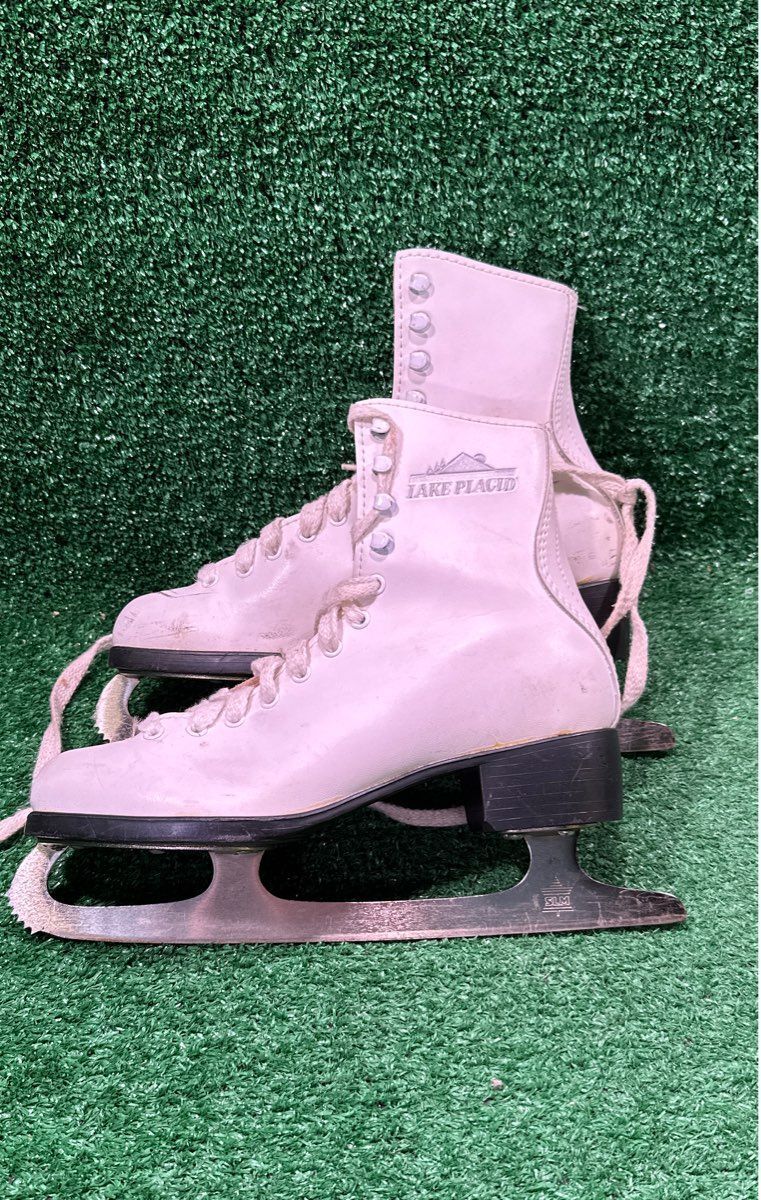 Lake Placid Figure Skate 6 Ice Skates