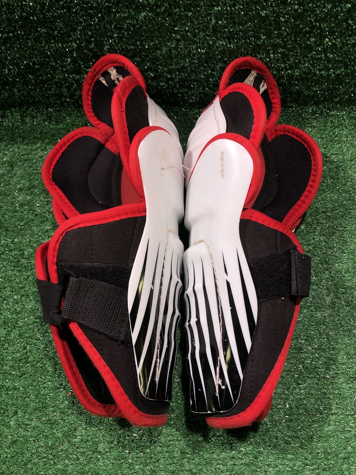 Total Hockey 10" Hockey Shin Guards