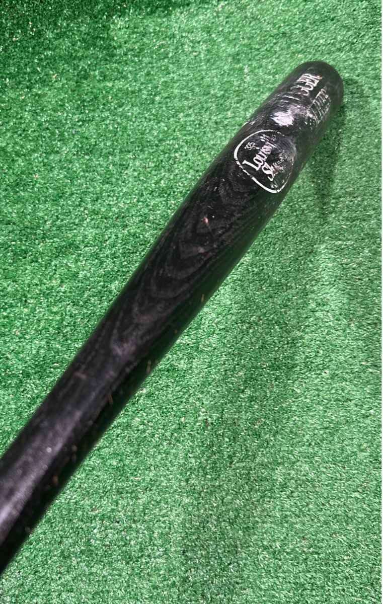 Louisville Slugger Slugger Series Derek Jeter Wooden Bat 30" 25 oz. (-5) 2 1/4"