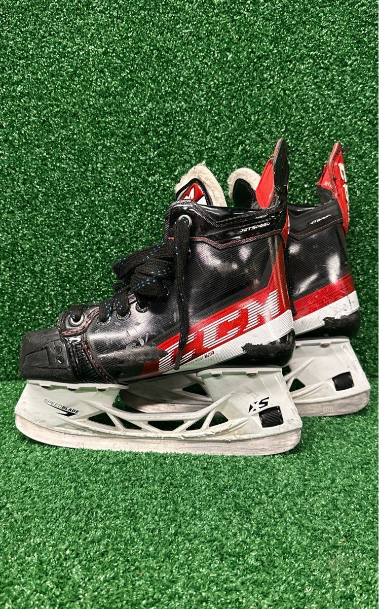 Ccm Jetspeed FT4 Hockey Skates 2.5 Skate Size