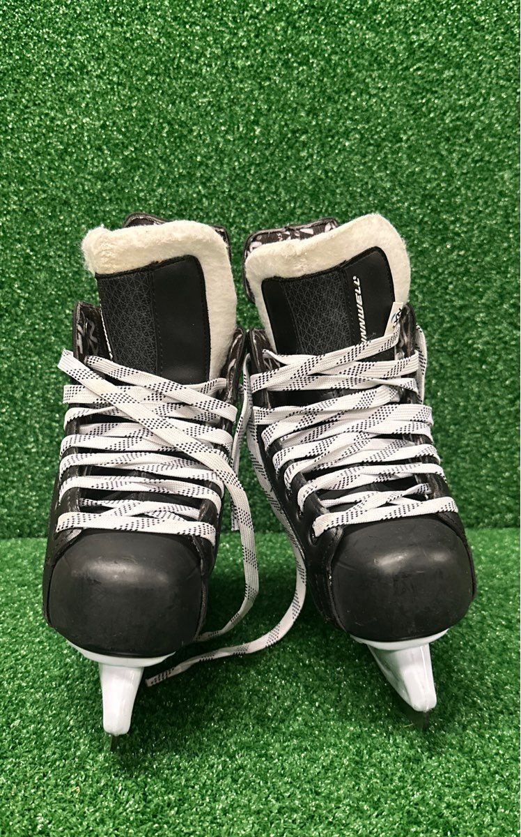 Winnwell Amp 300 Hockey Skates 13.0 Skate Size