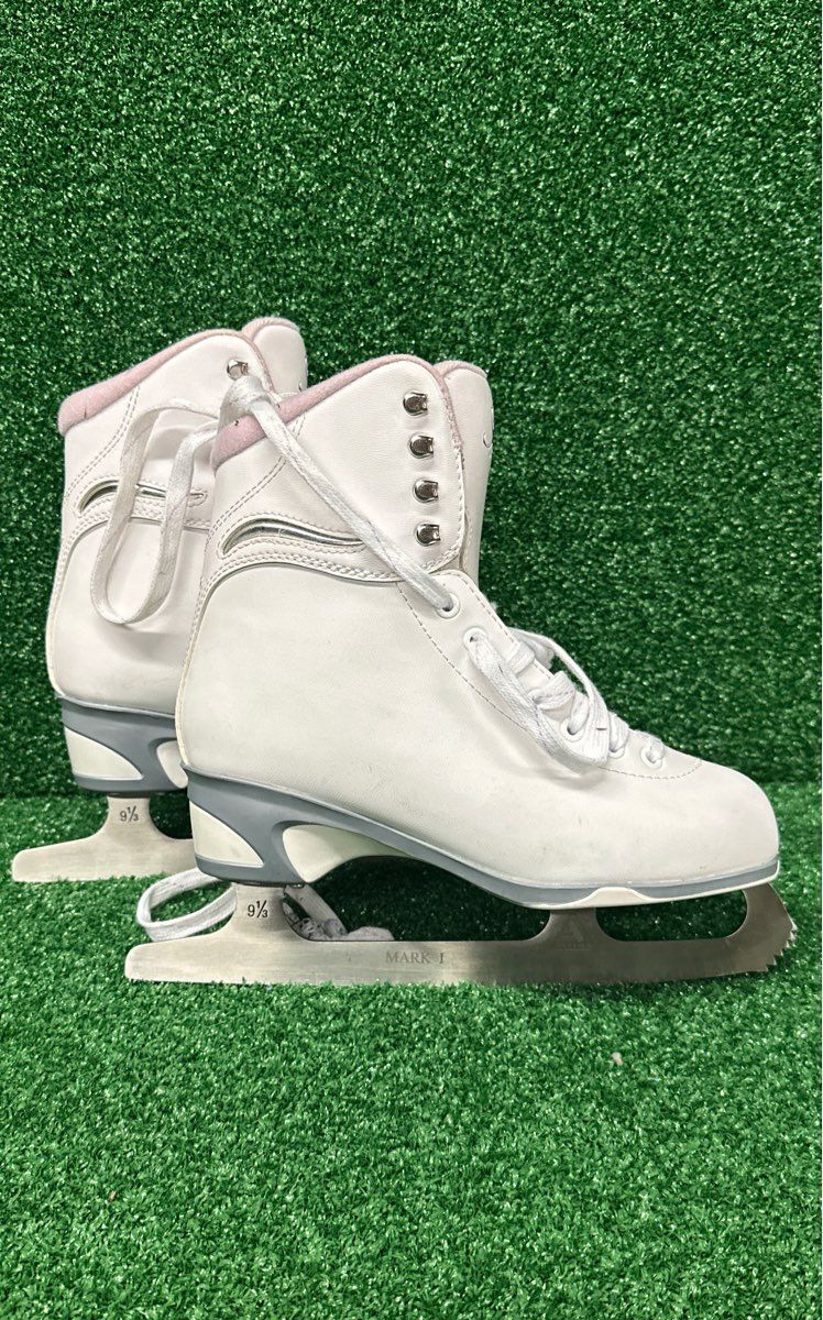 Jackson Soft Skate 6 Ice Skates