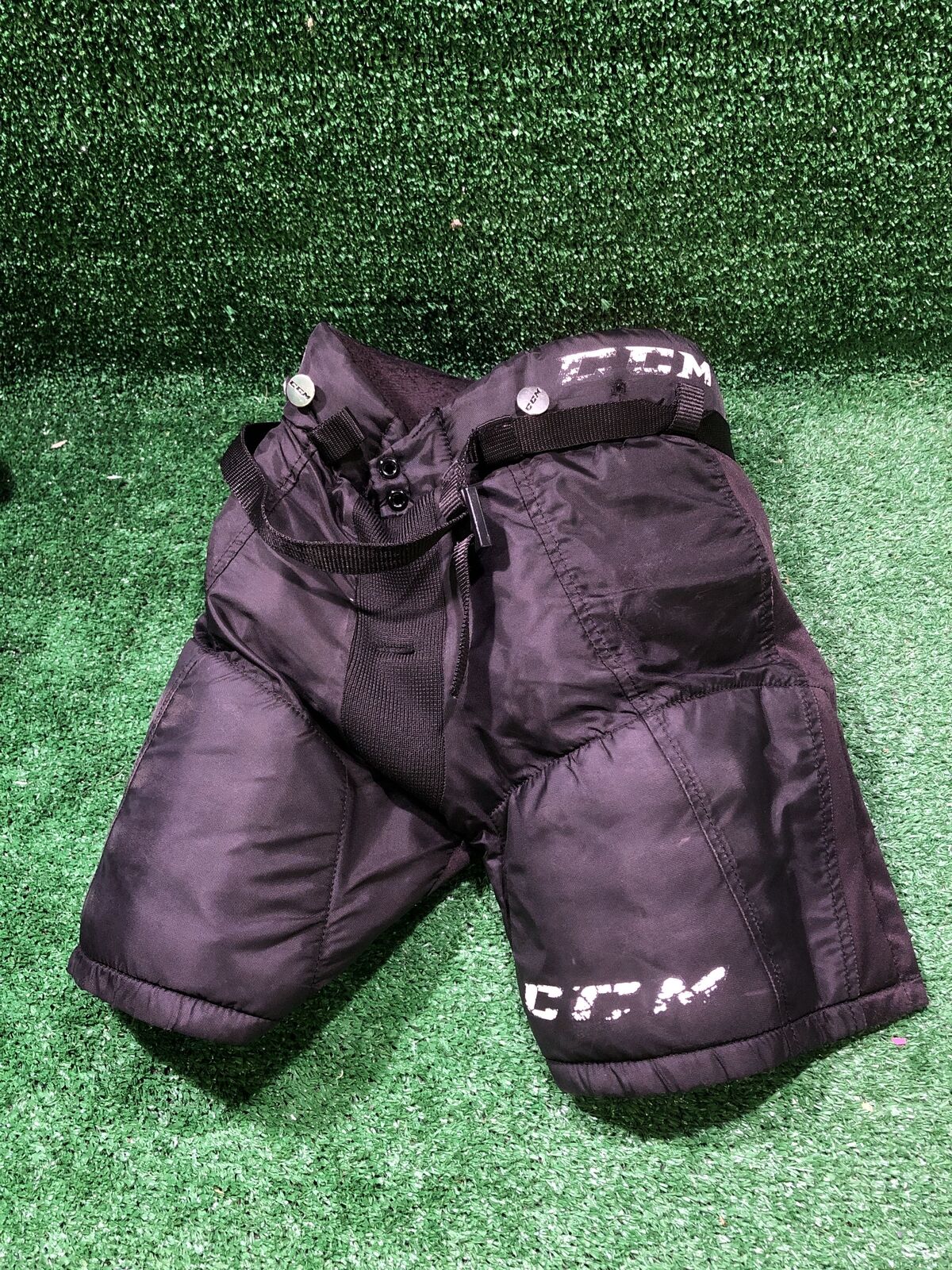 Ccm QLT230 Hockey Pants Youth Small (S)