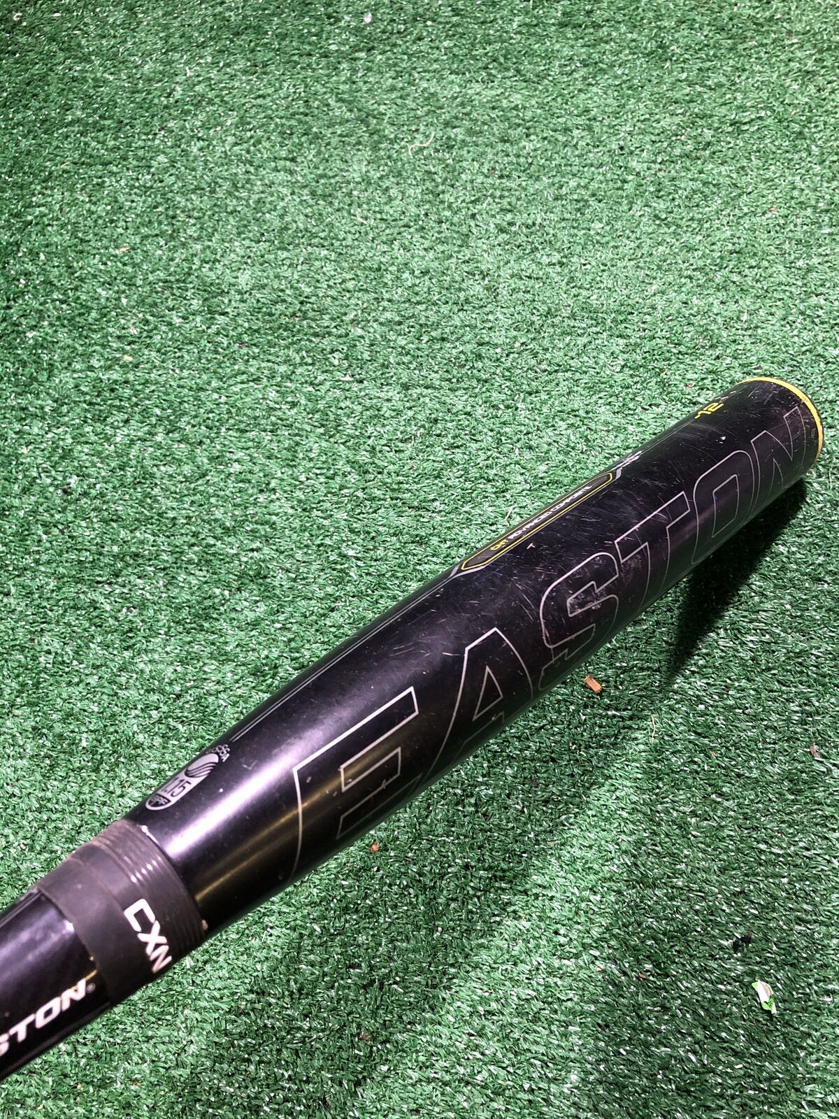 Easton YB11S1 Baseball Bat 31" 19 oz. (-12) 2 1/4"