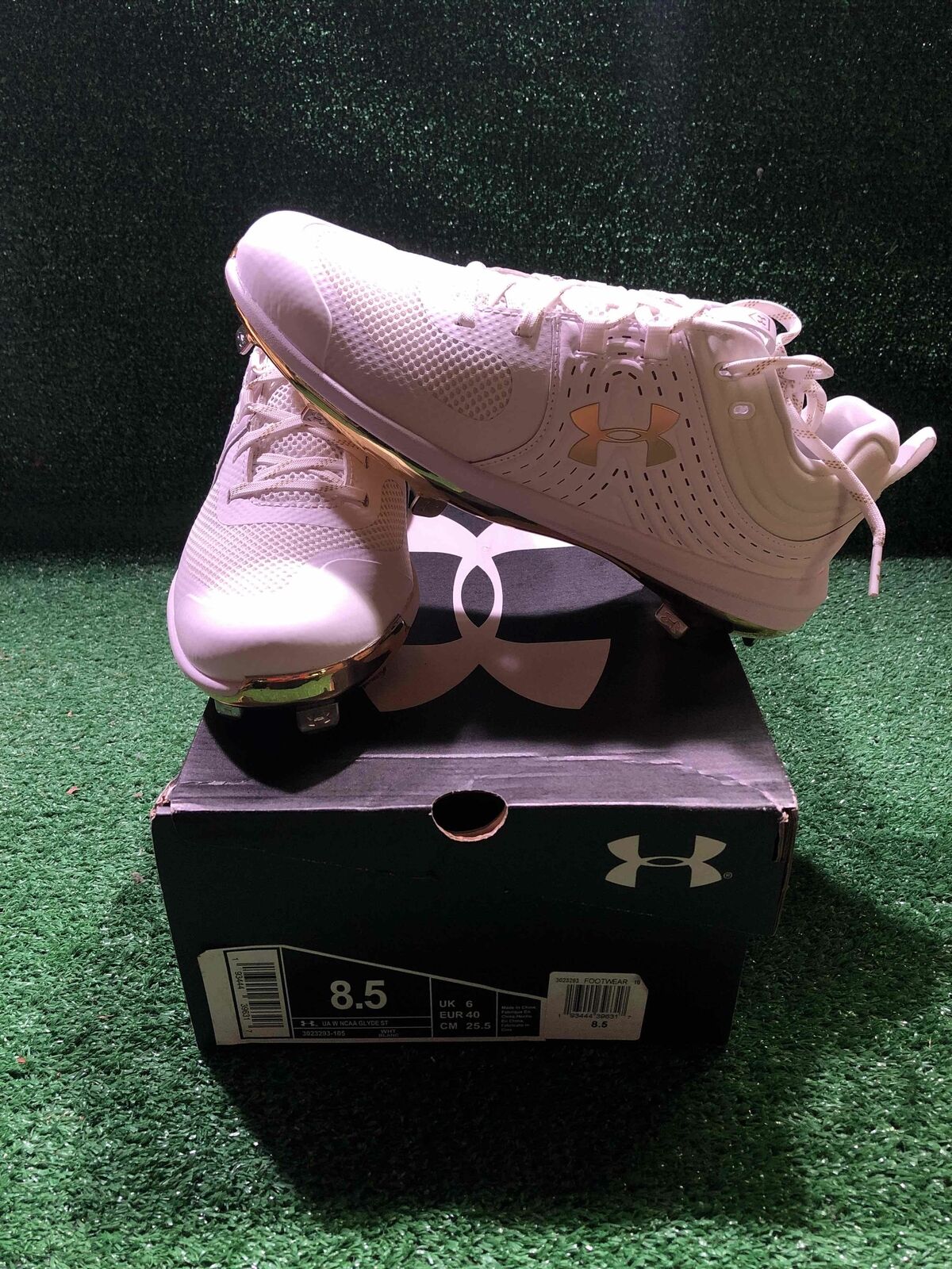 Under Armour NCAA Glyde ST Women's 8.5 Size Softball Cleats