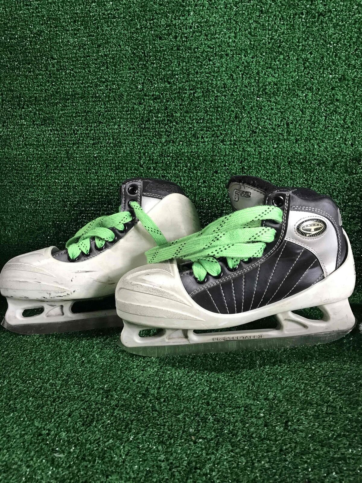 Ccm 652 Super Tacks Hockey Goalie Skates 3.0D Skate Size