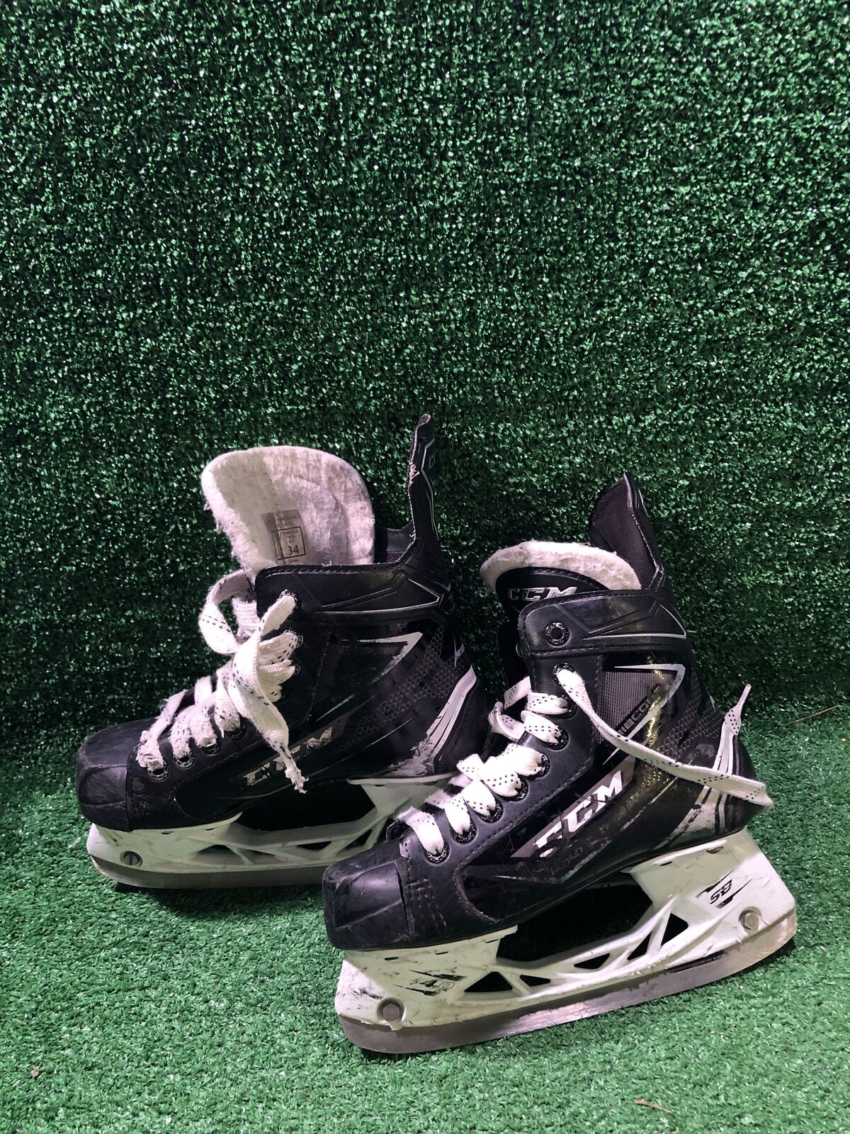 Ccm 74K Hockey Skates 2.0D Skate Size