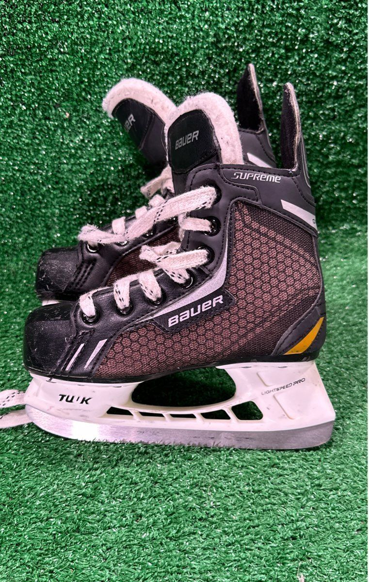 Bauer Supreme One.4 Hockey Skates Youth 11R Skate Size