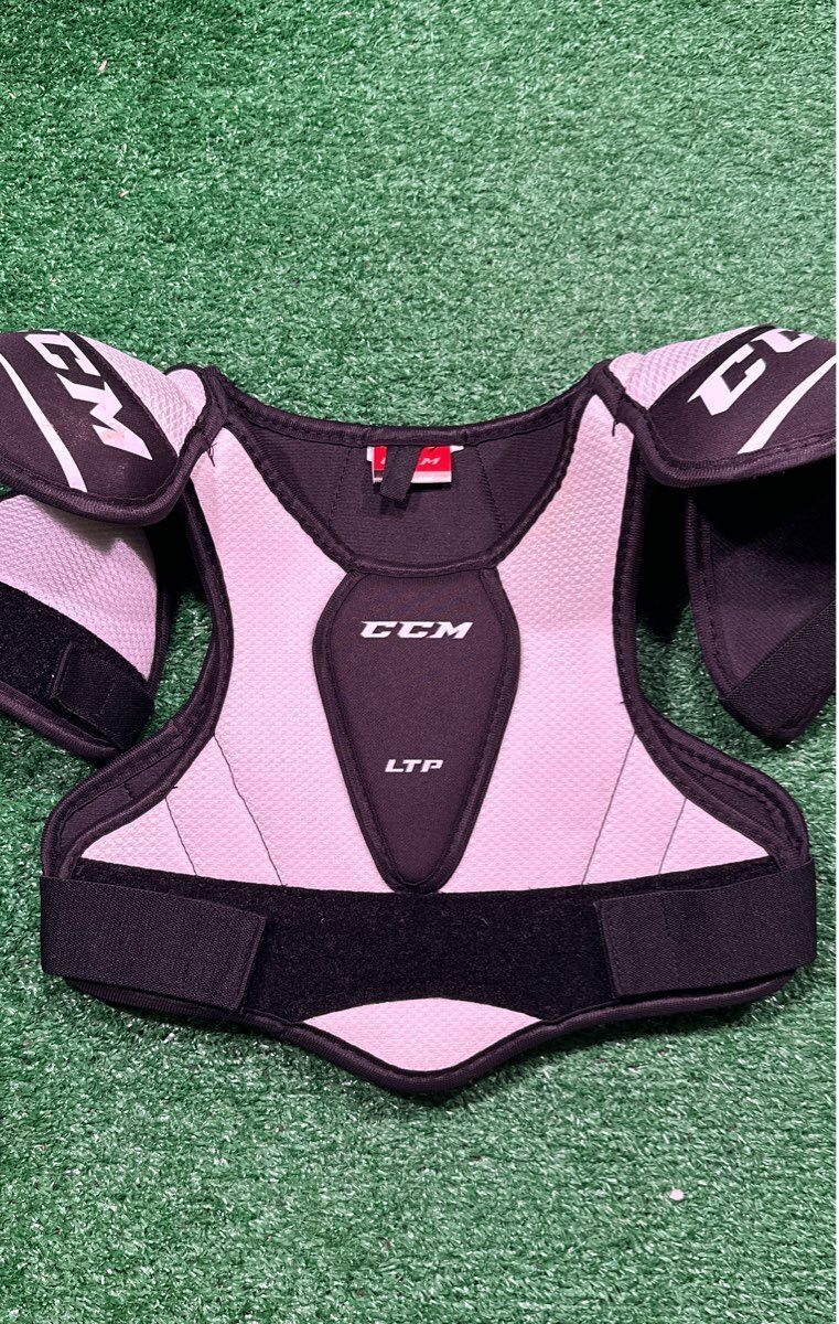 Ccm LTP Hockey Shoulder Pads Youth Large (L)