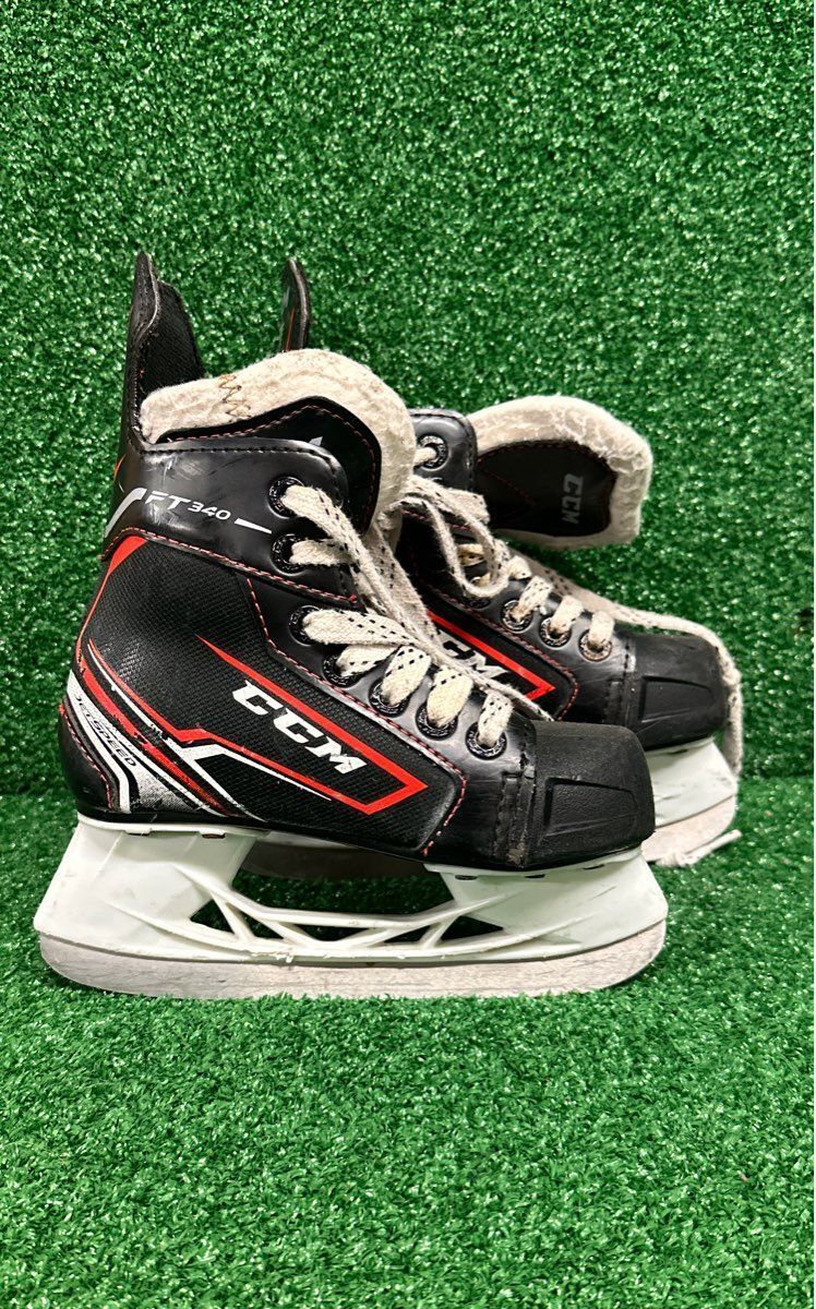 CCM FT340 Hockey Skates 11.0 Youth Skate Size