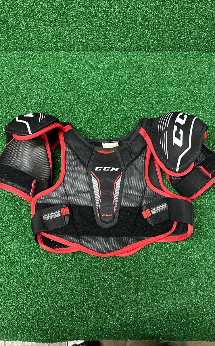 Ccm Jetspeed Edge Hockey Shoulder Pads Junior Large (L)