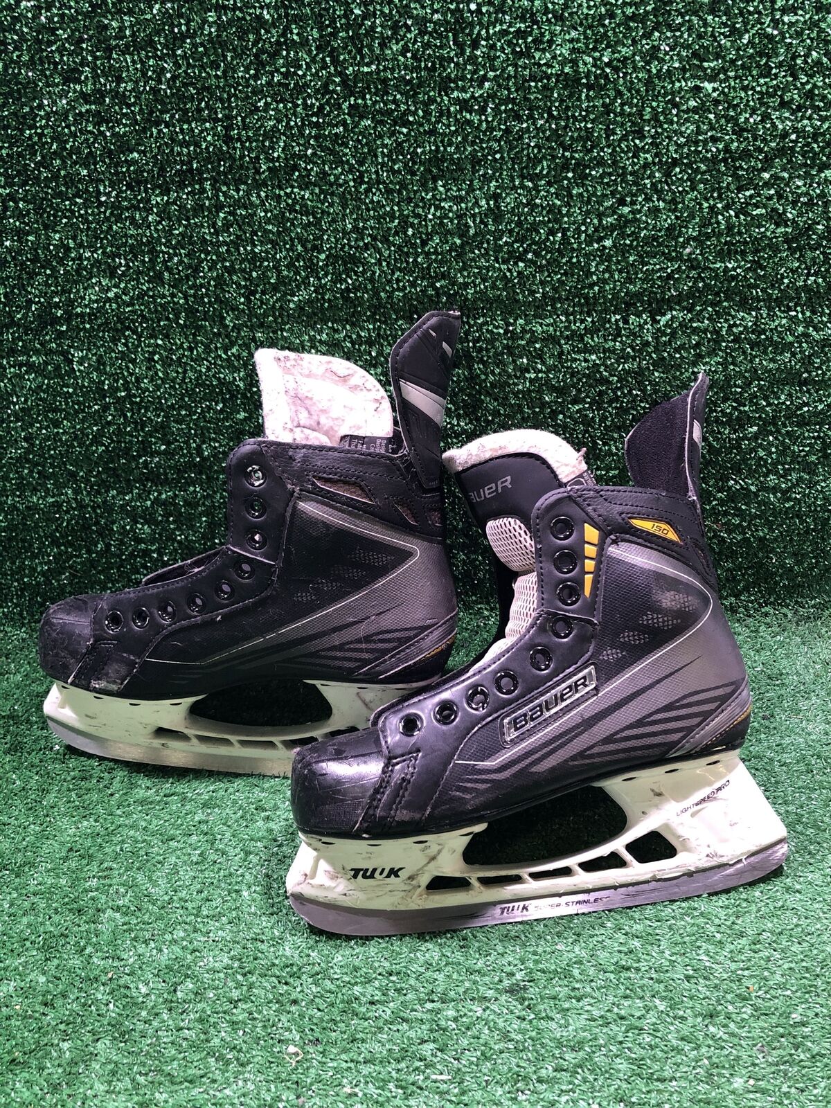 Bauer Supreme 150 Hockey Skates 5.0D Skate Size