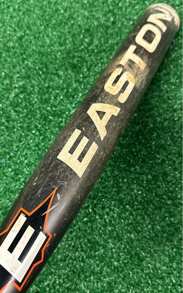 Easton Salvo Softball Bat 34" 26 oz. (-8) 2 1/4"