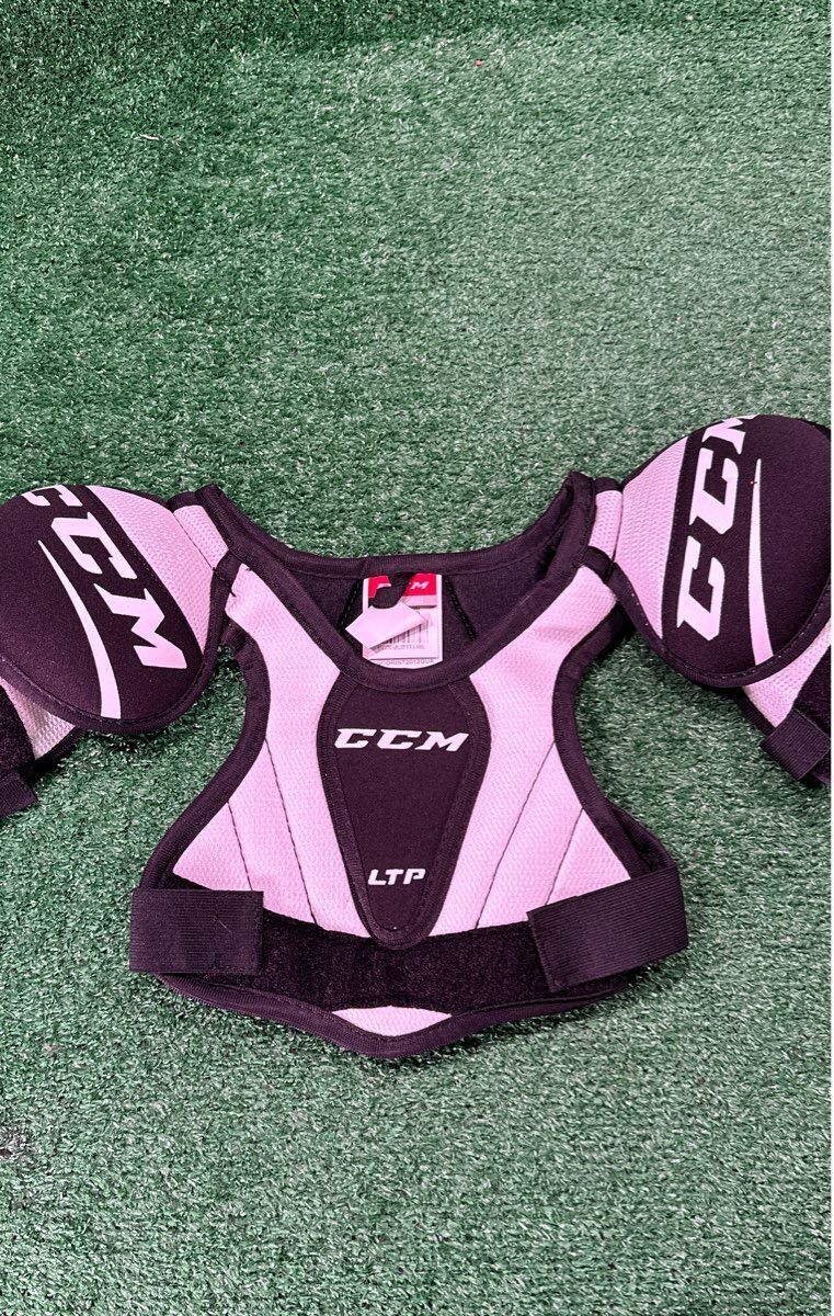 Ccm LTP Hockey Shoulder Pads Youth Small (S)