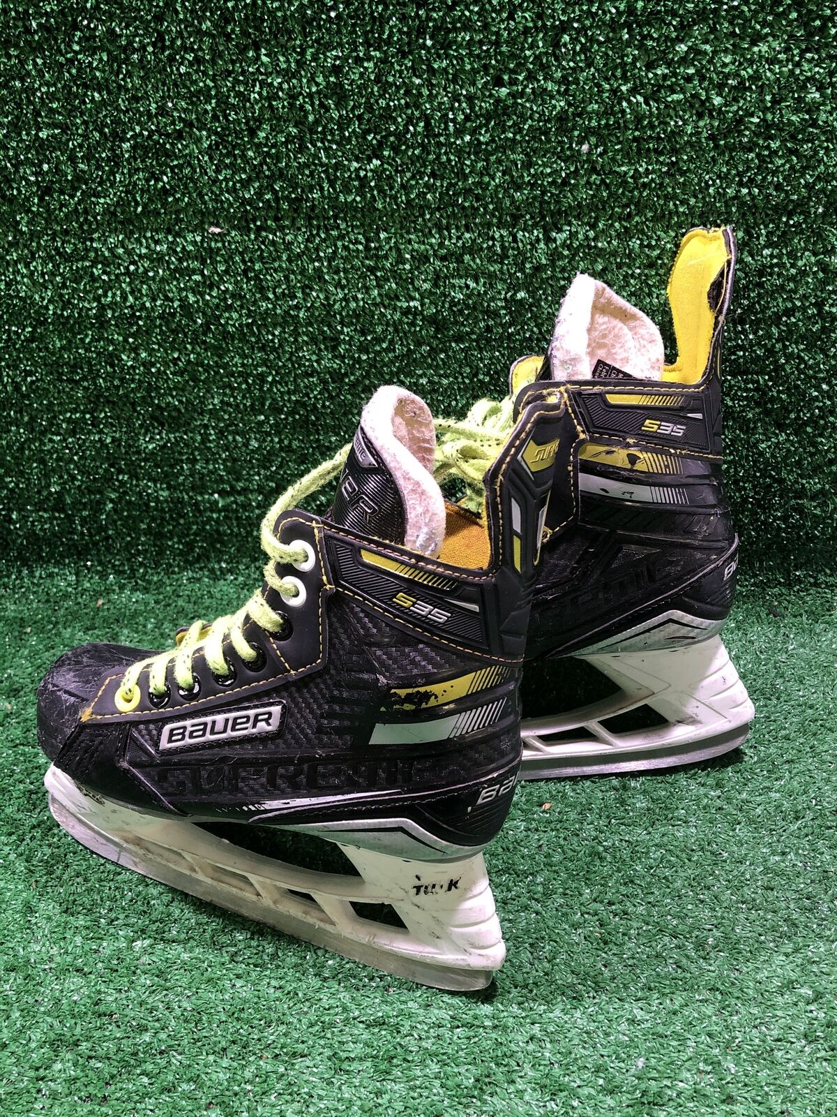 Bauer Supreme S35 Hockey Skates 1.0D Skate Size