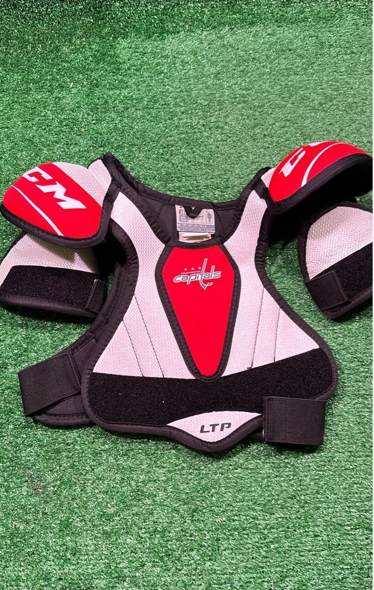 Ccm LTP Capitals Hockey Shoulder Pads Junior Small (S)