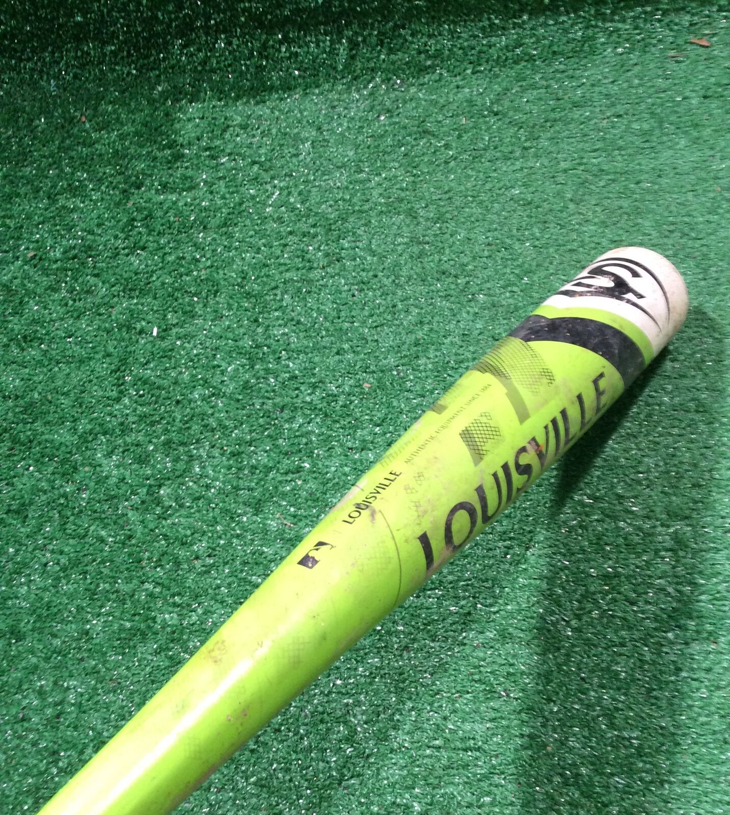 Louisville Slugger BBVA153 Baseball Bat 32" 29 oz. (-3) 2 5/8"