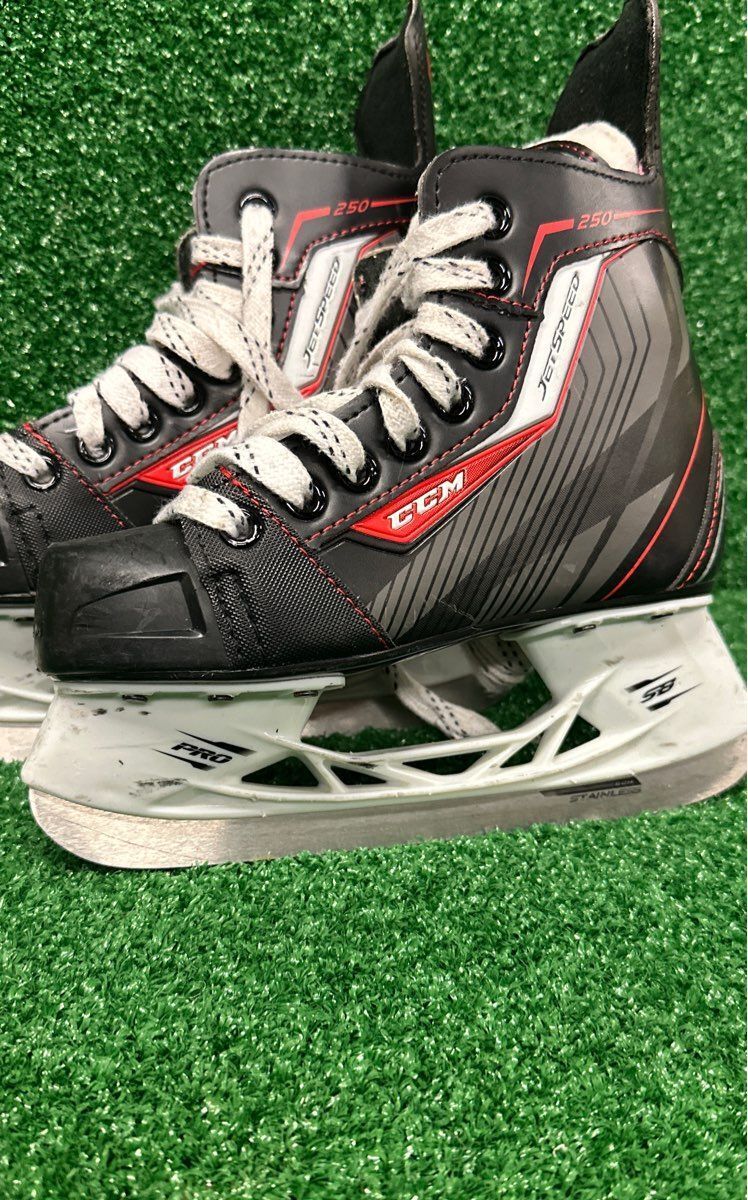 Ccm Jetspeed 240 Hockey Skates 13.0 Skate Size